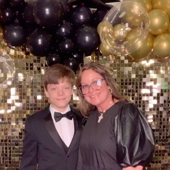 Meet your Posher, Sharon - Picture 2 of 5